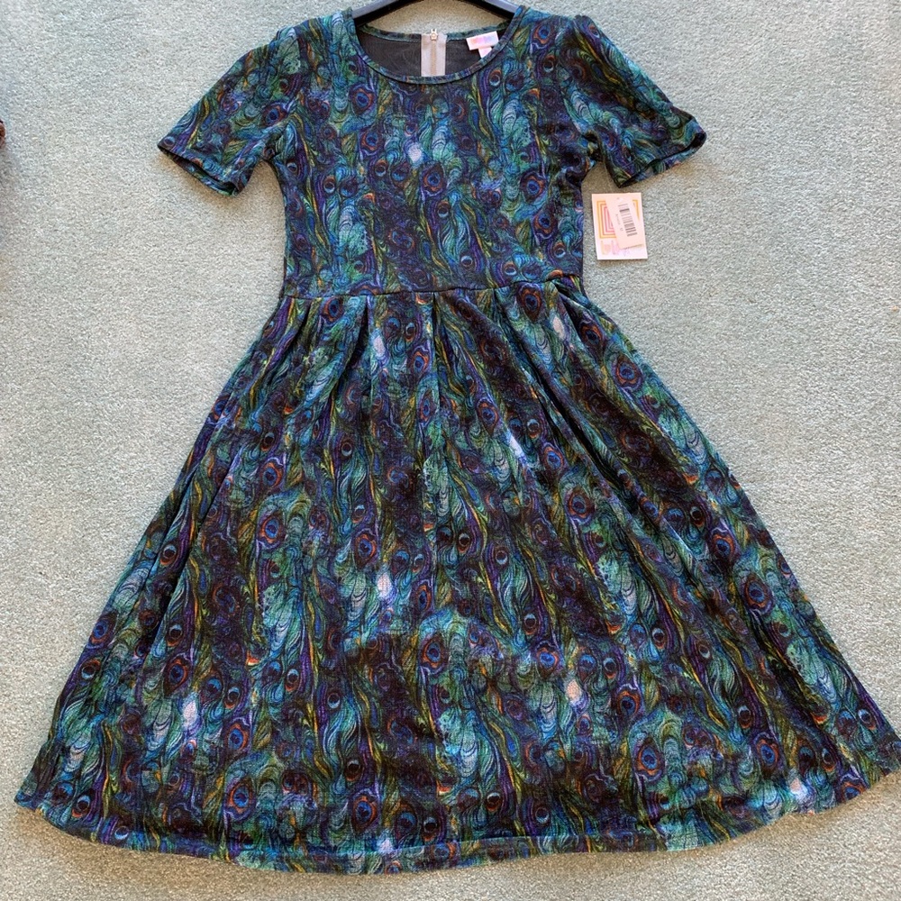 🦄 Brand new LulaRoe Amelia dress - Medium 🦄